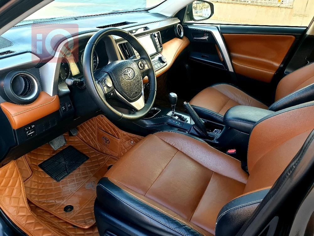 https://cdn.iqcars.io36ea5561-a25f-4055-8947-c535605a30c6_1.jpg